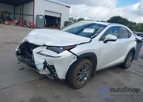 2021 Lexus Nx 300 Base/300 Luxury/300 F Sport z USA, uszkodzony, nr VIN JTJDARBZ6M5032438
